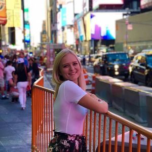 Meet your Posher, Cami